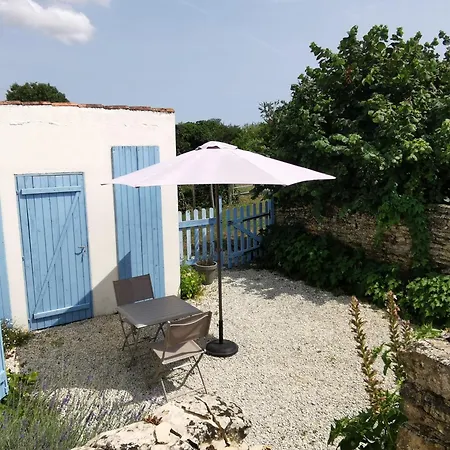 L'enclos bleu Chaille-Les-Marais Exterior foto